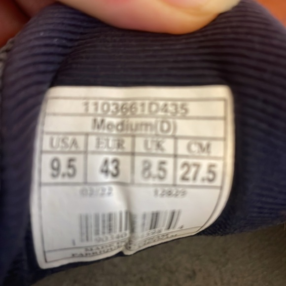 Brooks Athletic Shoes - Picture 7 of 8